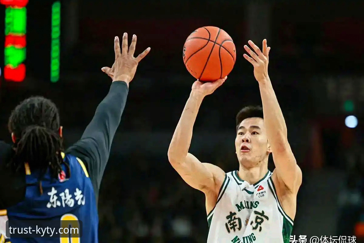 CBA季后赛山西横扫青岛晋级八强：一场攻防博弈的技术细节详解